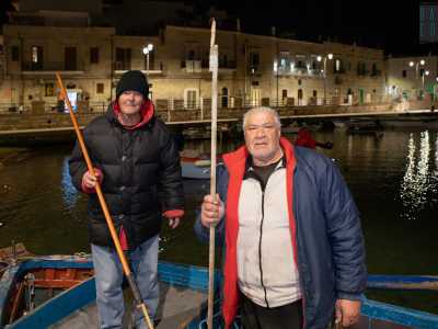 Proprio a Giovinazzo conosciamo Giuseppe Palmiotto e Raffaele Spera, rispettivamente 72 e 58 anni, due dei rari portatori rimasti di questa tradizione